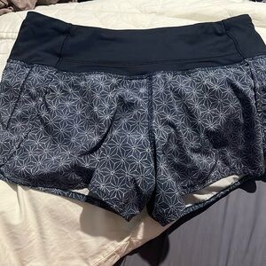 Lululemon speed up shorts blue printed 4